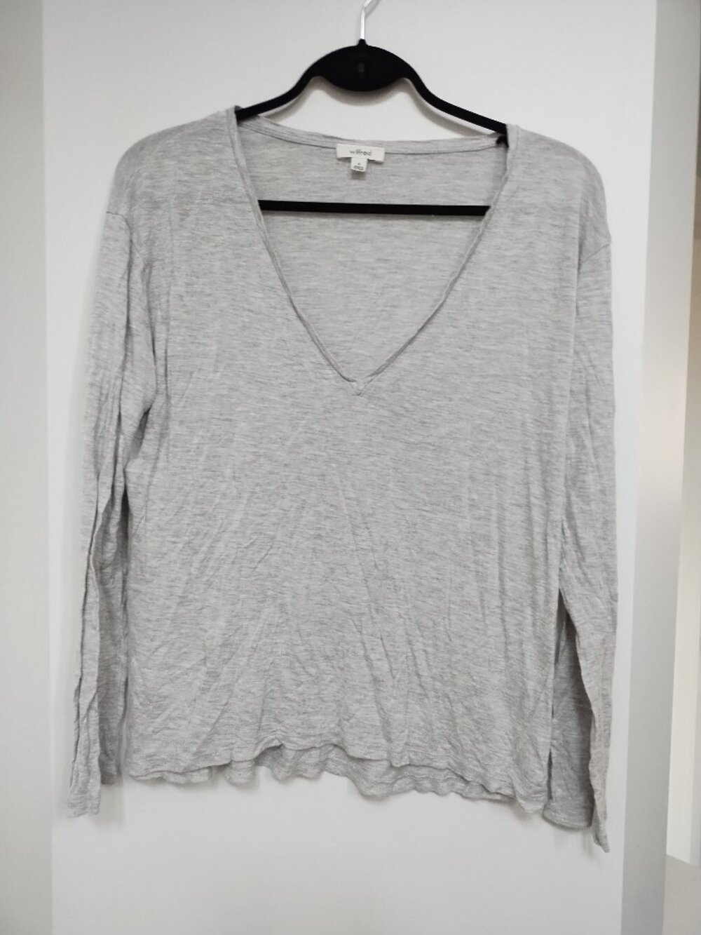 Wilfred long sleeve v neck top